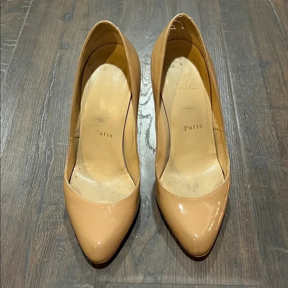 Christian Louboutin Beige Patent Leather Pumps Size 36 1/2 - Picture 3 of 7
